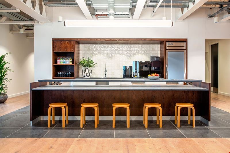One Central Plaza Coworking