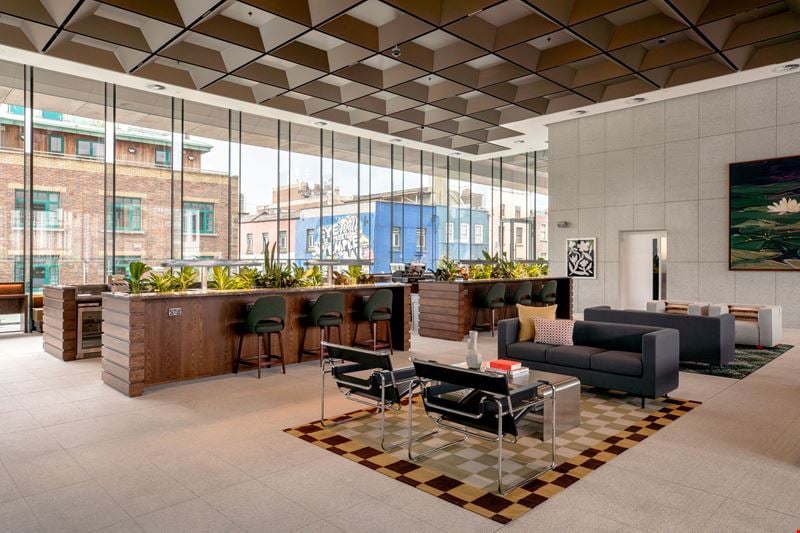 One Central Plaza Coworking